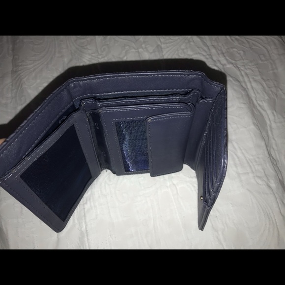 Carpisa Grey Wallet - Picture 3 of 3